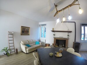 Smart TV - La Casa delle Zie Menaggio - For an unforgettable stay on Lake Como! (Menaggio)