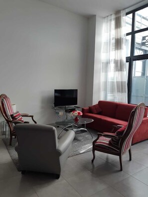 Fernseher, DVD-Player