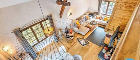 Televisión, oficina