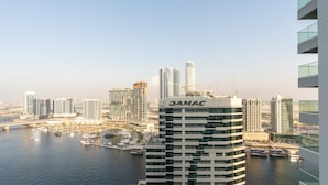 Terrace/patio - Elegant 1BR Apt Near Down Town (Dubai)