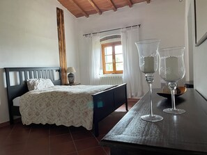 1 Schlafzimmer, Reisekinderbett, kostenloses WLAN, Bettwäsche