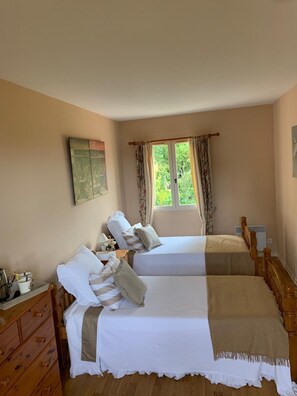 4 多间卧室、熨斗/熨衣板、免费 WiFi、床单