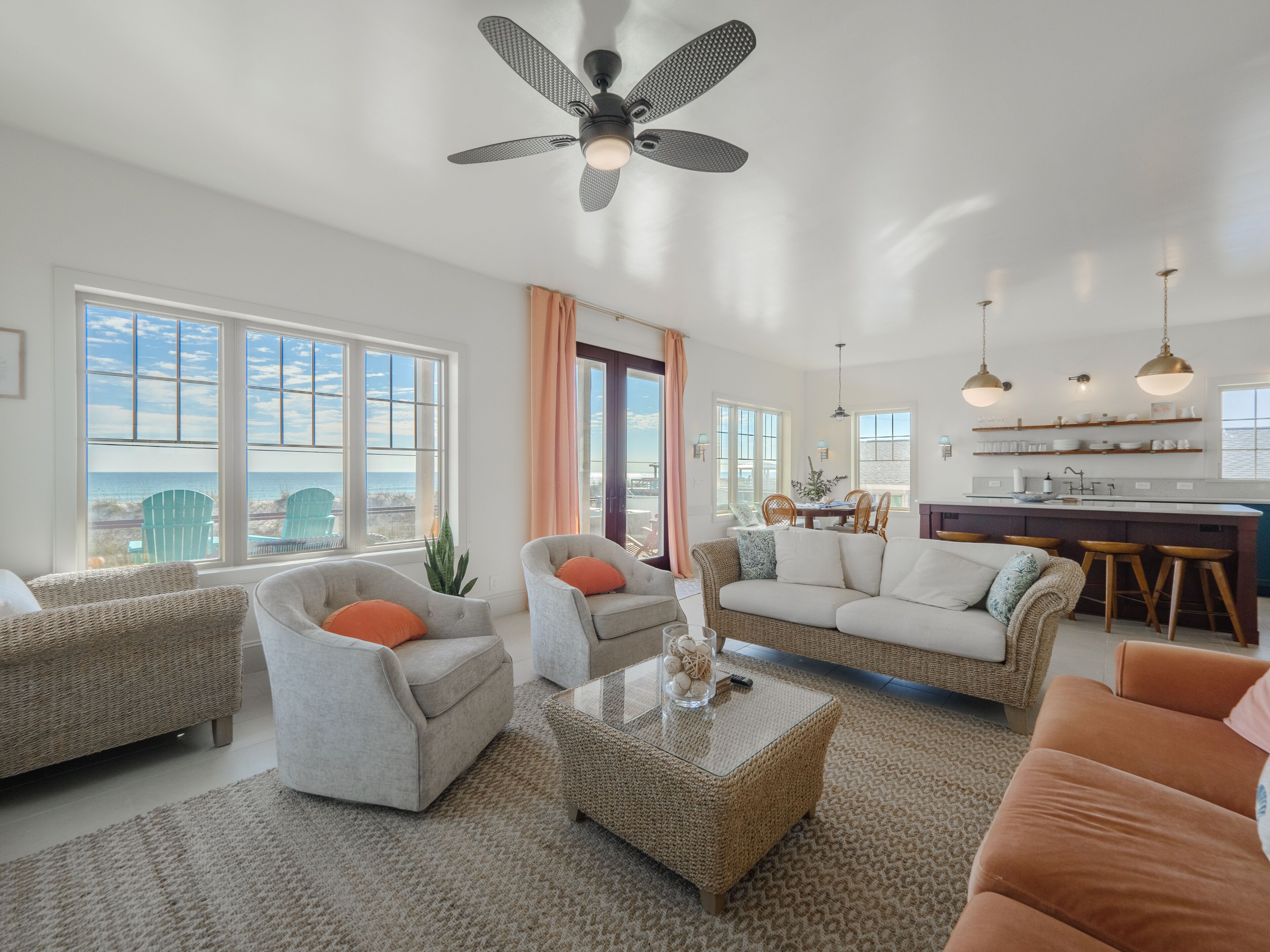Coral Caye #128 Oceanfront, Hot Tub, Elevator, Dog Friendly, Sleeps 12!