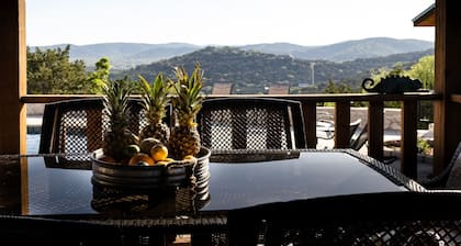 Pura Vida Private Pool, Wi-Fi, @ Frio River Vacation Rentals