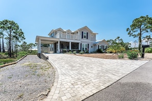 Exterior - (4 Minute Walk to Beach) Screened in porch & MBR  on ground level (Cape San Blas)