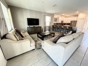 Smart TV, video games