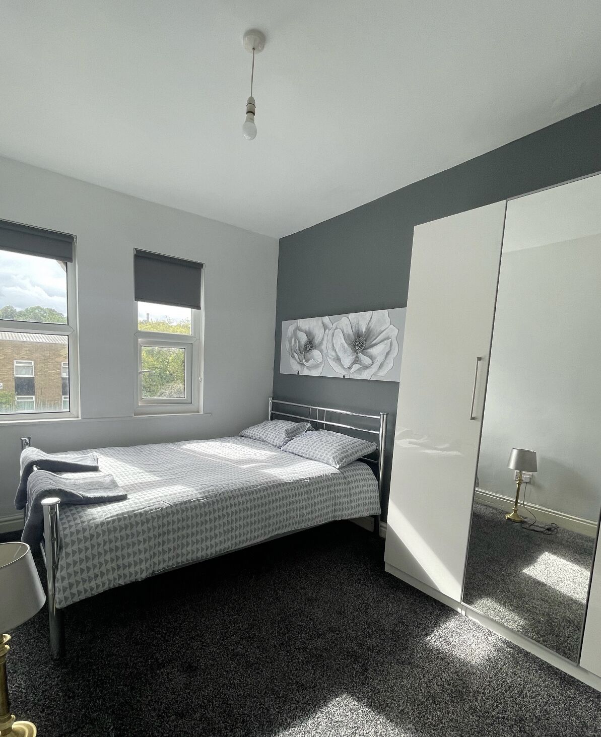 2 chambres, fer et planche à repasser, Wi-Fi, draps fournis