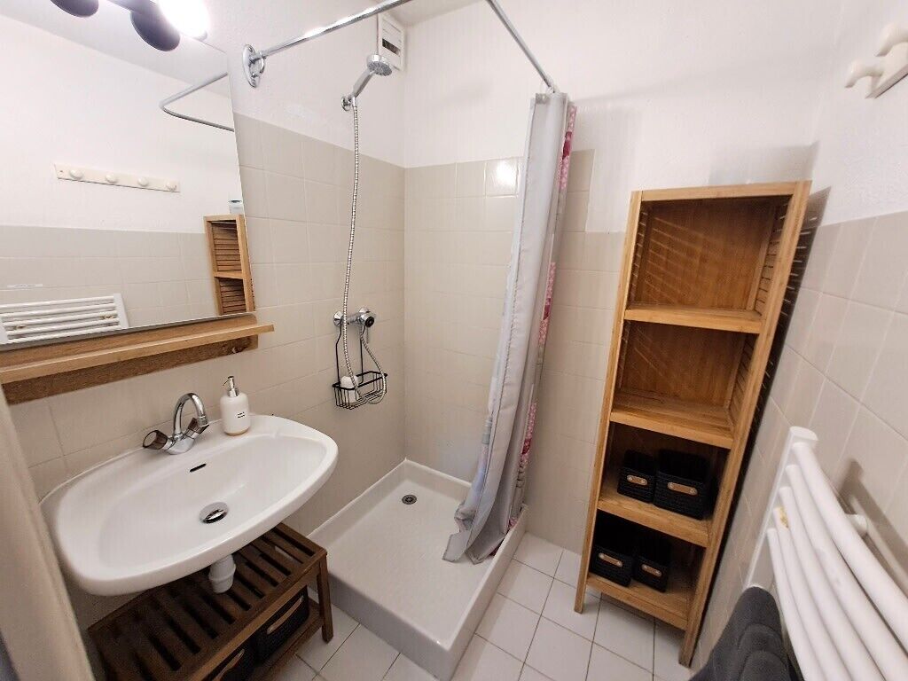 Hair dryer, towels
