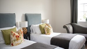 2 bedrooms, iron/ironing board, travel cot, free WiFi