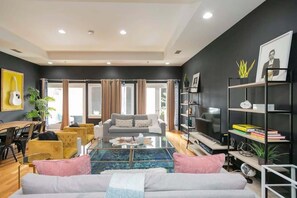 Flat-screen TV, offices