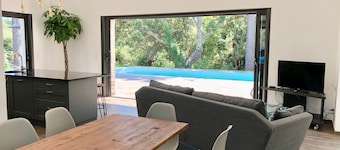 Villa private heated pool -beach:10min-town center:5min Included:cleaning+linen