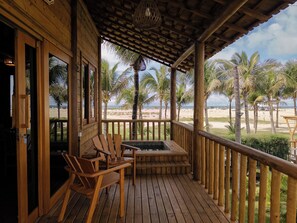 Minibar, laptop workspace, free WiFi, bed sheets - Isla Beach Hotel (São Gonçalo do Amarante)