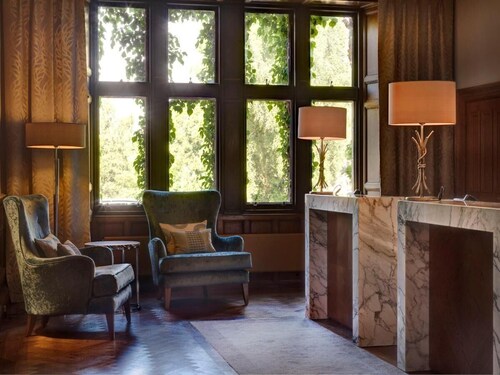 1 BEDROOM LUXURY SUITE - ROMANTIC HIDEAWAY