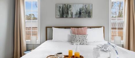 3 bedrooms, iron/ironing board, Internet