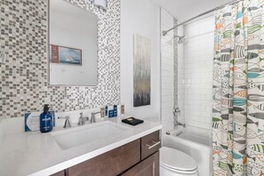 Hair dryer, soap, shampoo, toilet paper - Old Village Getaway | 5 Minute Drive To The Beach (Mount Pleasant)