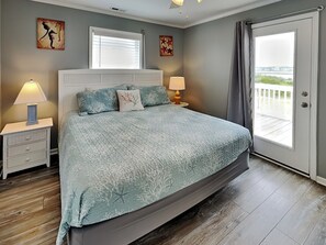 6 bedrooms, free WiFi, bed sheets