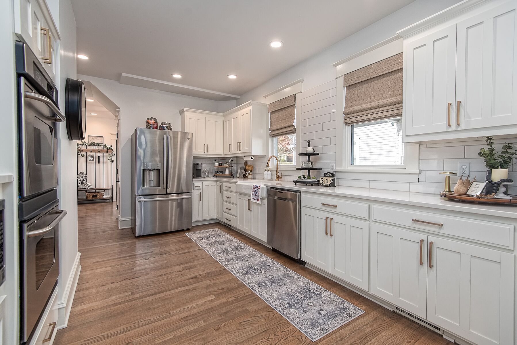 冰箱、微波炉、烤箱、炉灶