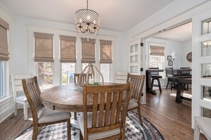 Dining - 4 bedroom/2.5 bath fully restored 1910 beauty minutes from KU campus & downtown. (Lawrence)