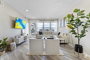 Televisión y oficina