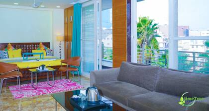 Lime Tree Hotel Near 32nd Milestone