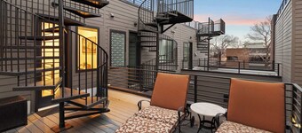 Rooftop Hot tub! Family Friendly! Mountain Views!