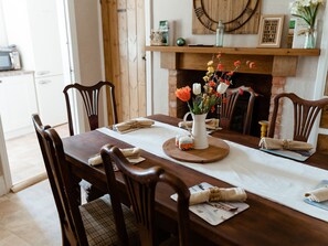 Cottage | Bahagian dalam