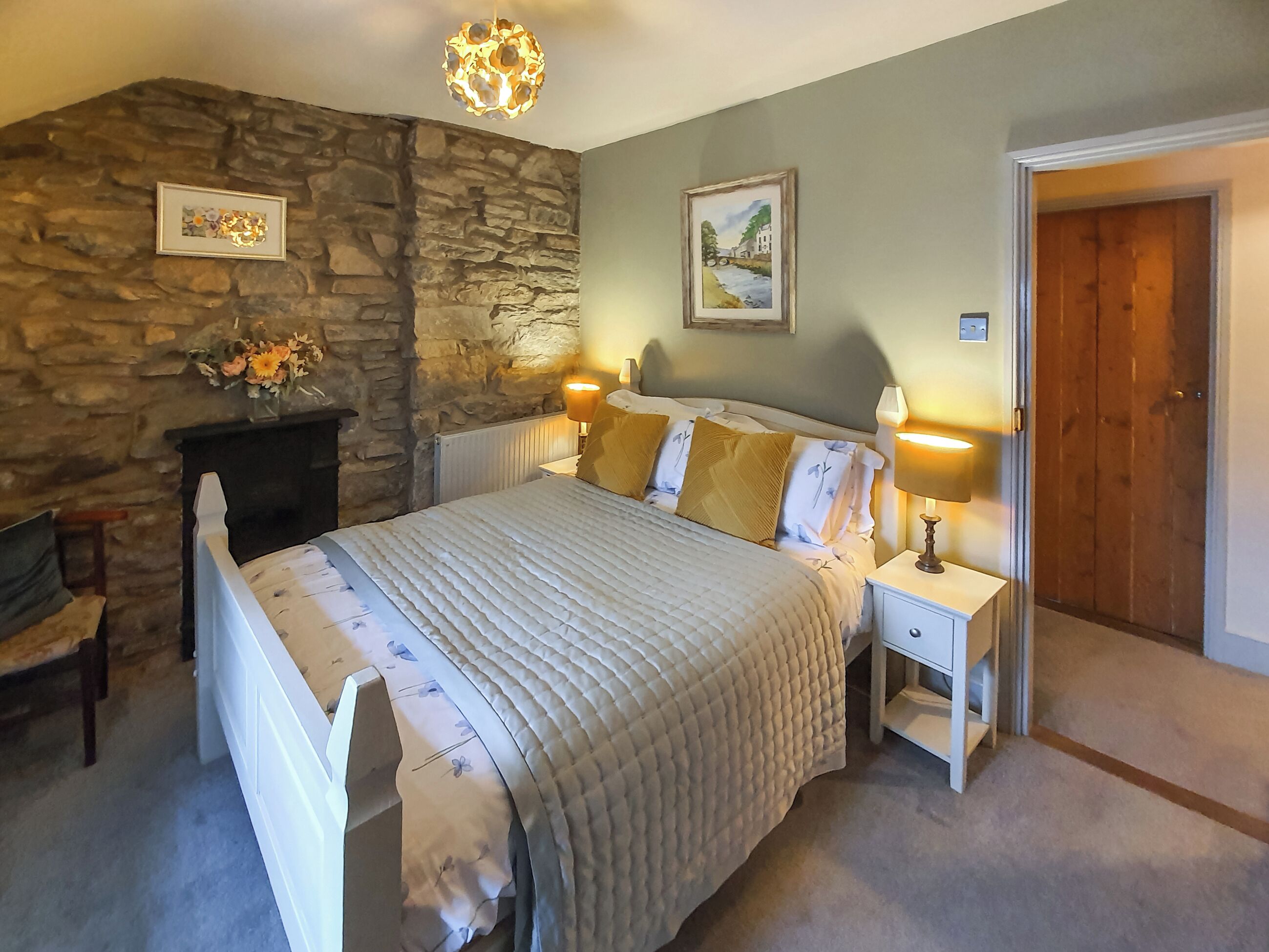 2 habitaciones, wifi gratis y ropa de cama 