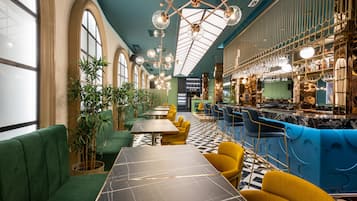 Spécialités Cuisine locale et internationale