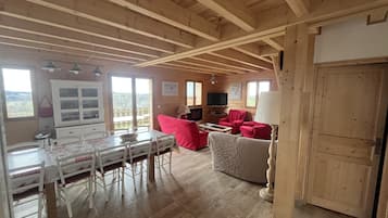 Smart-tv, videospil, dvd-afspiller, bøger