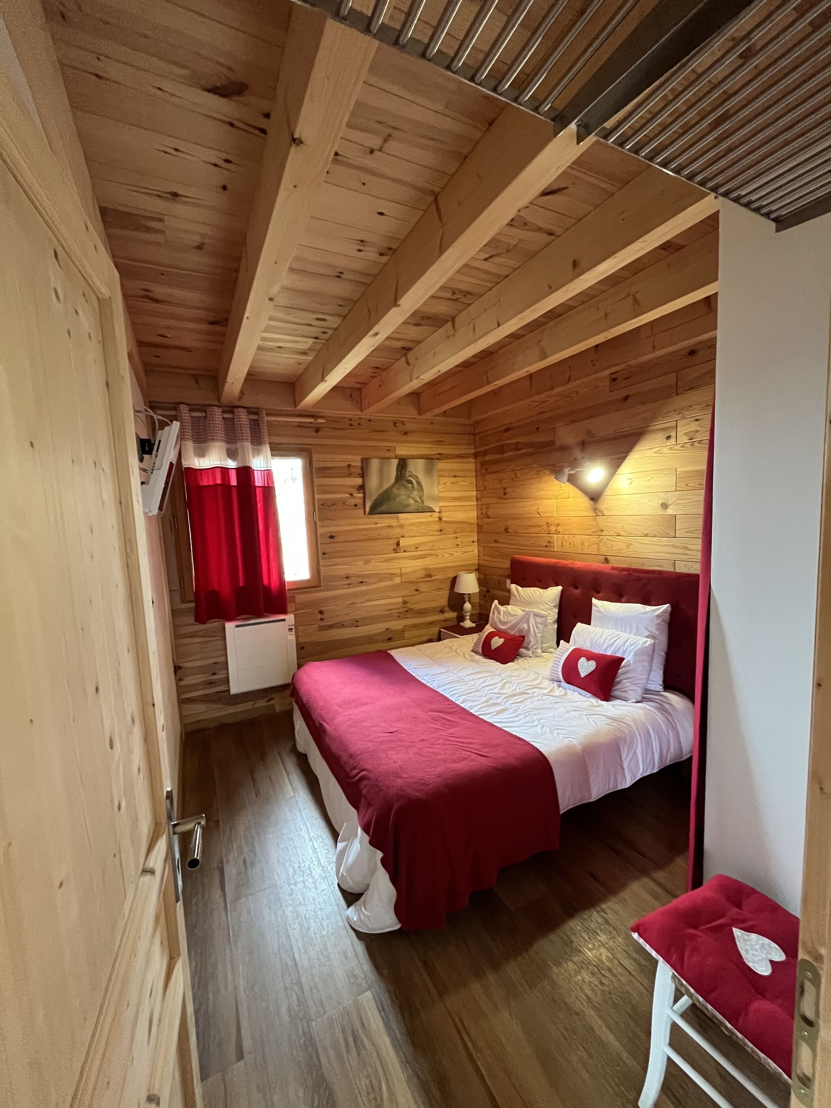 5 quartos, ferros/tábuas de passar roupa, Wi-Fi de cortesia