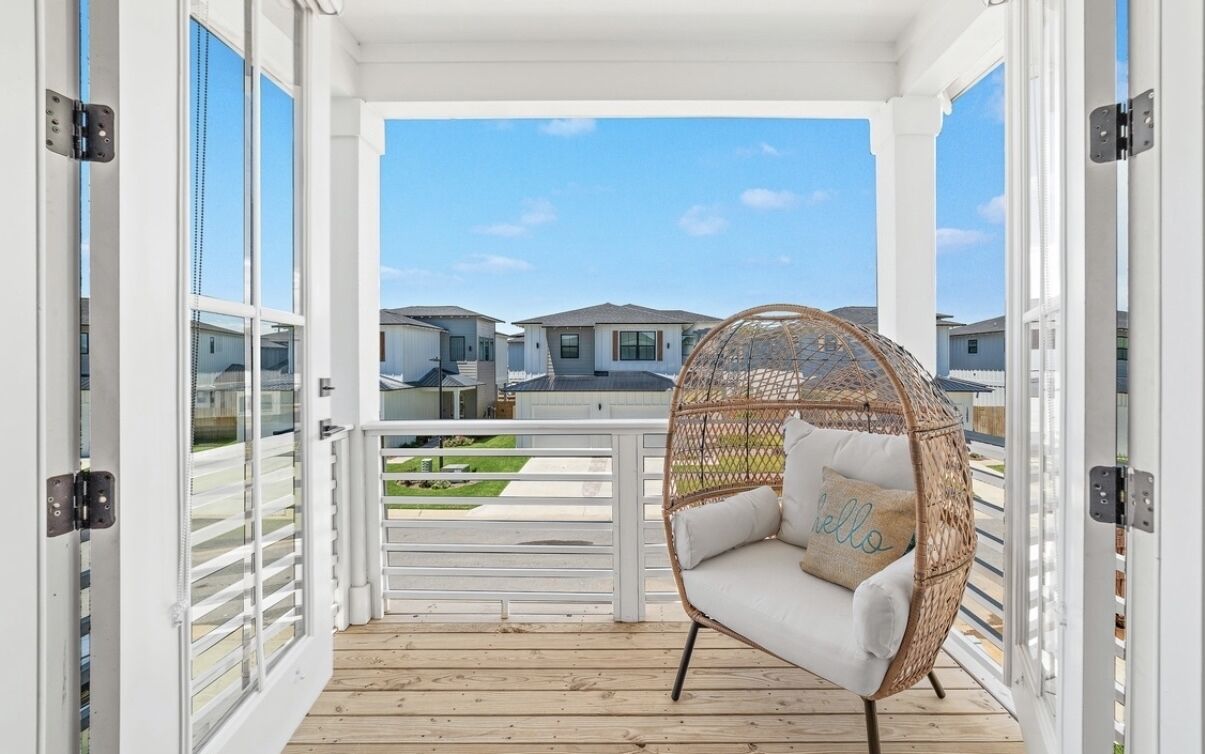 Vacay in Coastal Paradise - 3 minute drive to Perdido Key beaches - POOL!