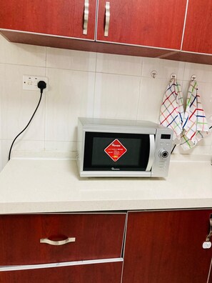 Microwave - Rembo Home!!! (Nairobi)