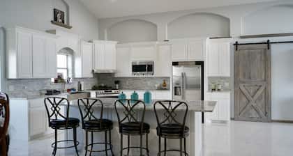 Clean and cozy farmhouse