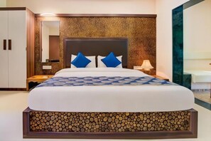 Room - Club Mahindra Netrang (Netrang)