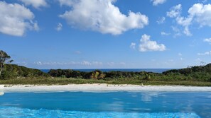 House, 4 Bedrooms | Pool