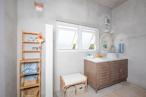Maison, 4 chambres | Salle de bain