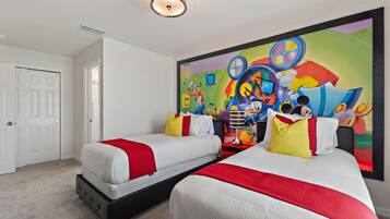 7 bedrooms, iron/ironing board, free WiFi