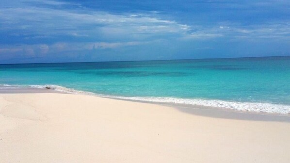 House, 2 Bedrooms | Beach