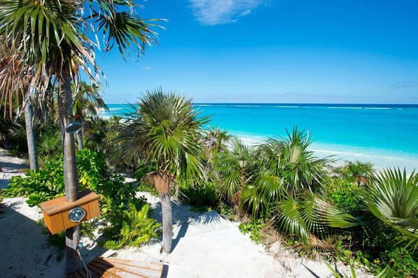 House, 6 Bedrooms | Beach | On the beach - Sandy Hill Beach House 6 Bedroom Home (Governor's Harbour)