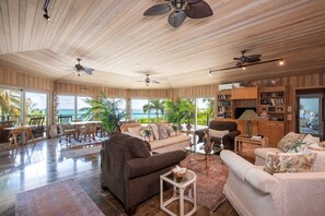 House, 3 Bedrooms | Living area | Smart TV