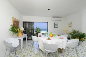 Casa, 5 habitaciones | Restaurantes