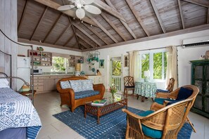 Cottage, 1 Bedroom | Living area