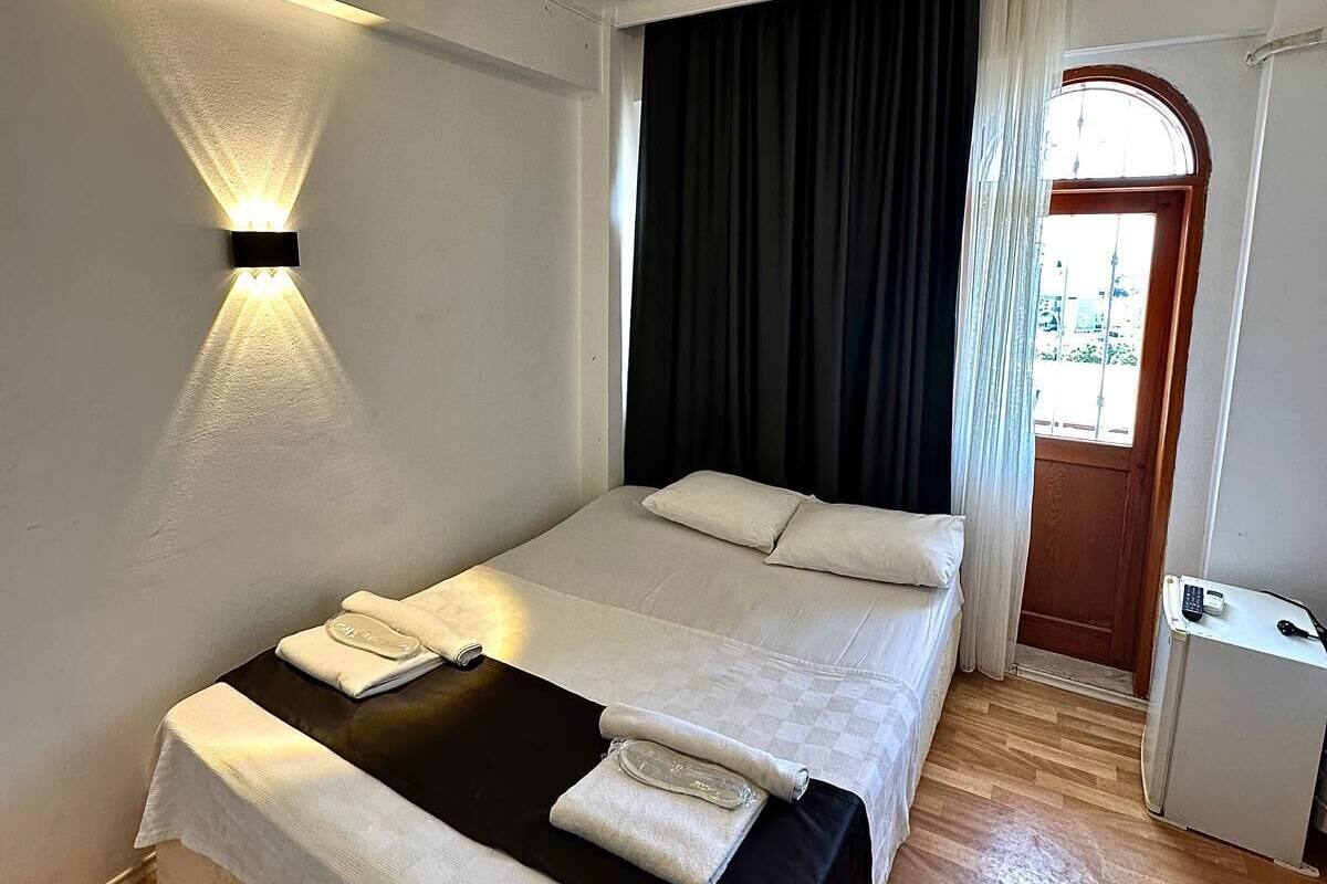 Premium bedding, free WiFi, bed sheets