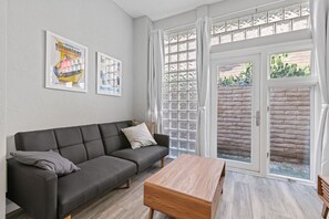 Smart TV, fireplace, printers - Gated Luxury Mountainside Villa - 15 minutes from Scottsdale or DT Phoenix  (Phoenix)