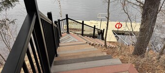 Charming Lake Wissota Cabin Retreat