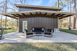 Terrace/patio - Relaxing 4 bedroom home surrounded by Pine Trees (Hockley)