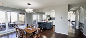 Finn's Hideaway - Secluded family home with river view