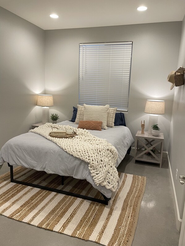 3 bedrooms, WiFi, bed sheets