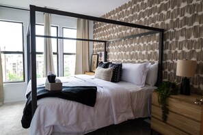 2 Schlafzimmer, Schreibtisch, Bügeleisen/Bügelbrett, WLAN