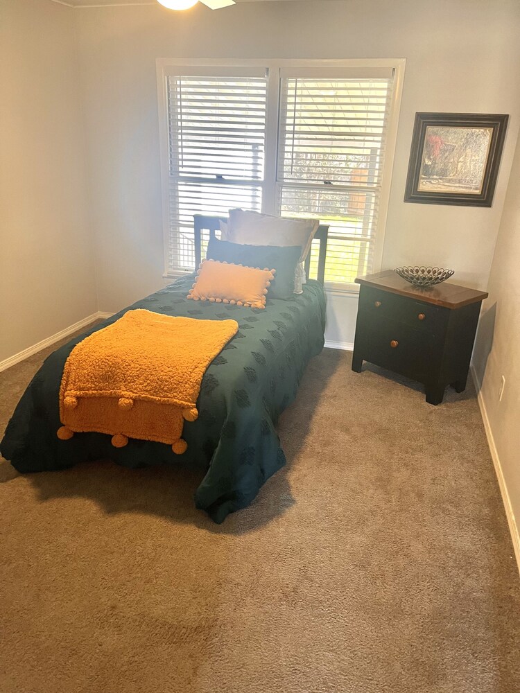 Home Away From Home Central Waco, Texas Waco Vrbo